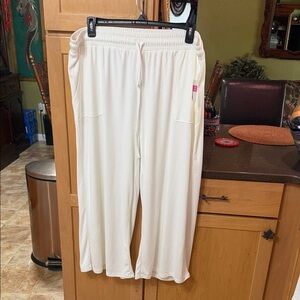 Fresh produce new with tags Women’s White Wide-Leg Lounge Pants